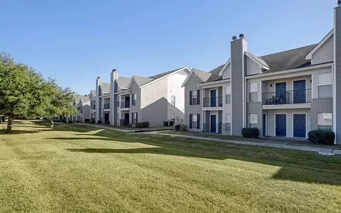 879 William Blvd #03E, Ridgeland, MS 39157