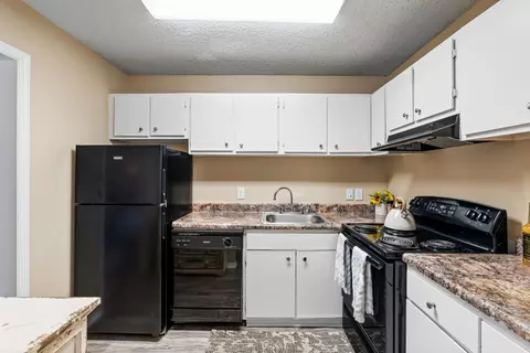 101 Foreman Rd #A55, Mobile, AL 36608