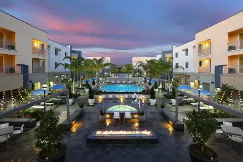 500 Forest Park Blvd #305-A, Oxnard, CA 93036