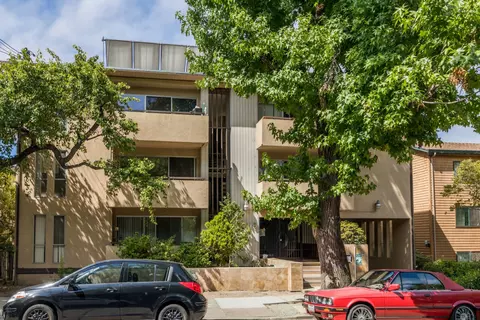 115 Moss Ave #103, Oakland, CA 94611