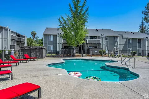 4407 Oakhollow Dr #226, Sacramento, CA 95842