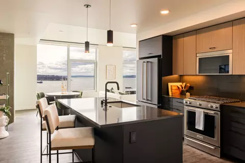 2315 4th Ave #1905, Seattle, WA 98121