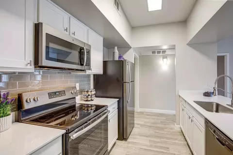 9620 W Russell Rd #AUCPAT, Las Vegas, NV 89148
