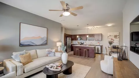 10020 W Glendale Ave #1102, Glendale, AZ 85307