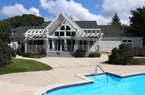 1500 High Pointe Dr #1402E, Harrisburg, PA 17110