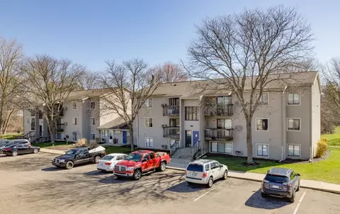 1300 Georgetown Blvd #7, Lansing, MI 48911