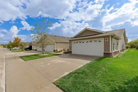8339 Roxburo St #2277, Zeeland, MI 49464