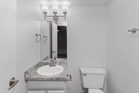 2149 E Sunshine St #B-117, Springfield, MO 65804 photo 45