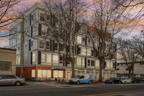 1140 NW Market St #403, Seattle, WA 98107