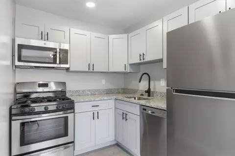 1971 Rochell Ave #1996-04, District Heights, MD 20747