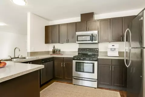 7531 NE 18th St #006A, Vancouver, WA 98661