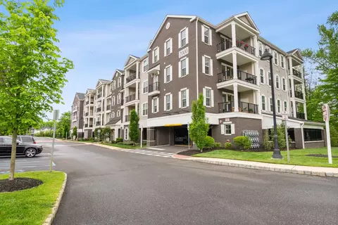 500 Barclay Blvd #1412, Marlton, NJ 08053