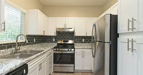 16501 Stonemason Dr #8425E, Huntersville, NC 28078