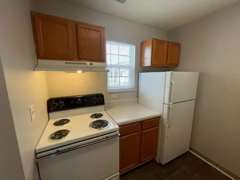 1830 20th Avenue Dr NE #1848-H, Hickory, NC 28601