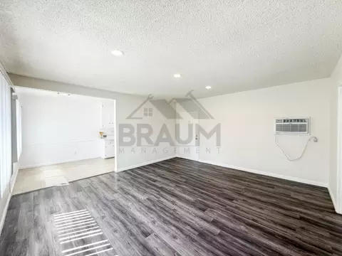 19405 Haynes St #5, Los Angeles, CA 91335