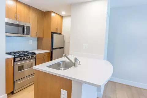 1112 M St NW #0108, Washington, DC 20005