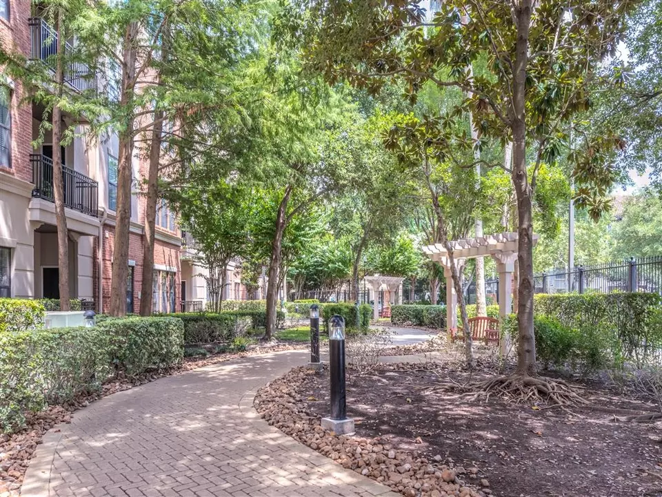  3 Hermann Museum Cir Dr #E2018, Houston, TX 77004 photo 24