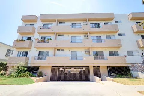 3671 Glendon Ave #100, Los Angeles, CA 90034