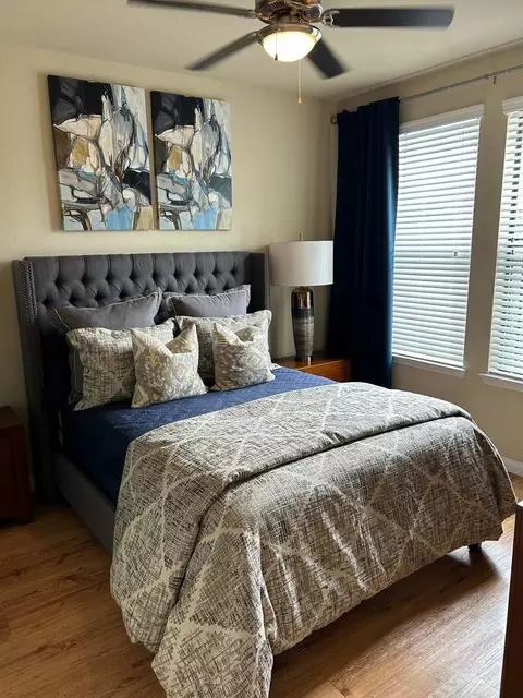 6700 Queenston Blvd #238, Houston, TX 77084