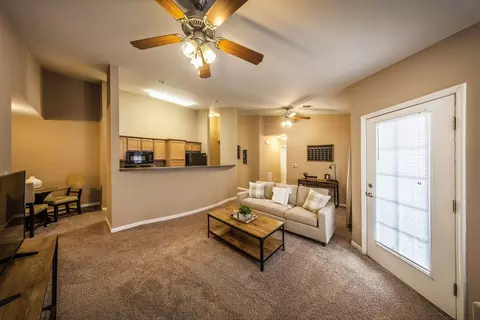 7020 Clubhouse Ln #1806, Terre Haute, IN 47802