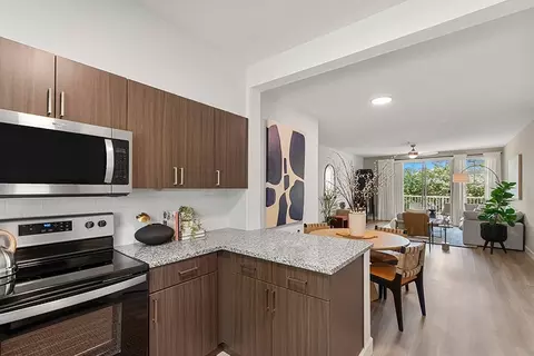 23425 SE Black Nugget Rd #A002, Issaquah, WA 98029