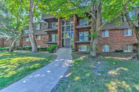 1800 Park West Blvd #33CD-0C, Griffith, IN 46319