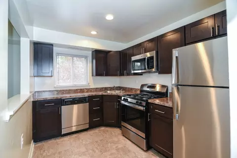 28 Montrose Manor Ct #D, Catonsville, MD 21228