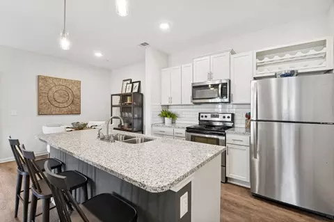 1101 Club Exchange Dr #07-3208, Holly Springs, NC 27540