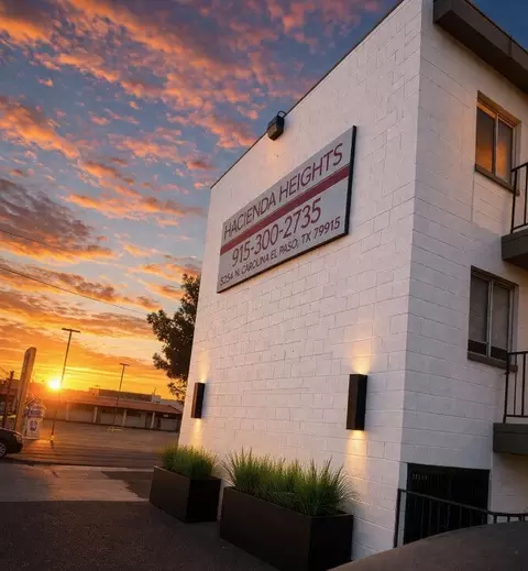 525 N Carolina Dr #201, El Paso, TX 79915