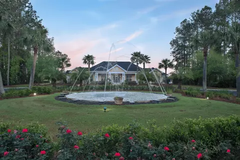 100 Walden Shores Dr #351, Brunswick, GA 31525