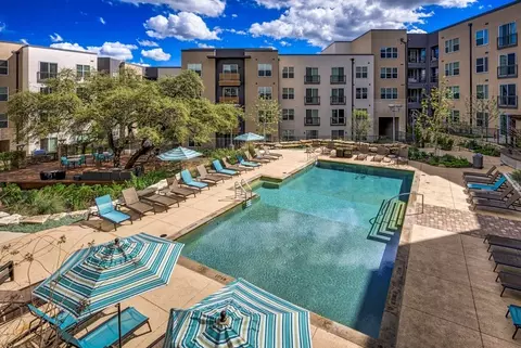 2717 S Lamar #2060, Austin, TX 78704