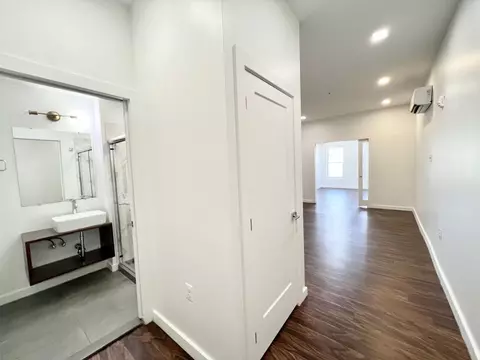 824 N Calvert St #404, Baltimore, MD 21202