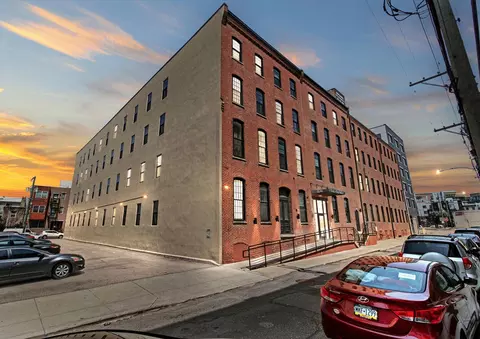 1136 N American St #FN 018, Philadelphia, PA 19123