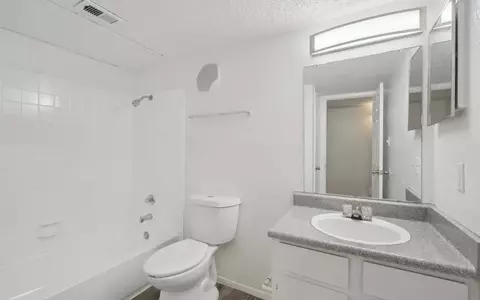 306 Vine St #1-321, Euless, TX 76040