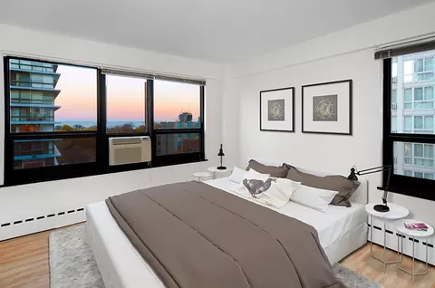 350 W Oakdale Ave #311, Chicago, IL 60657