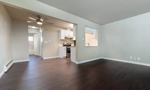 616 N Anderson St #4, Tacoma, WA 98406
