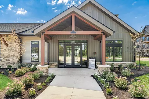5155 Shannon Rd #107, Canal Winchester, OH 43110