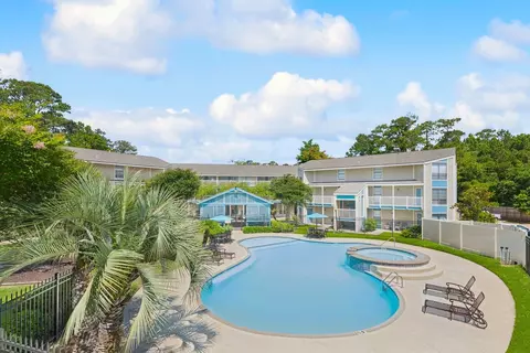 1402 N Causeway Blvd #1400, Mandeville, LA 70471