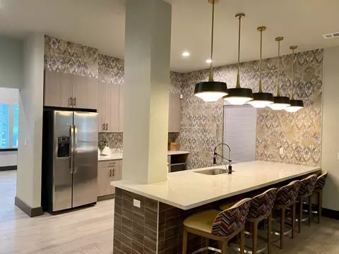 3300 Oak Creek Dr #2407, Austin, TX 78727