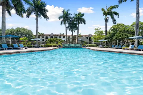 1601 S Hiatus Rd #5-201, Pembroke Pines, FL 33025