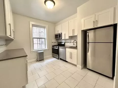 68-70 Park Ave #202, Bloomfield, NJ 07003