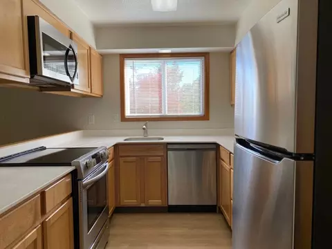 11835 SW Ridgecrest Dr #15, Beaverton, OR 97008