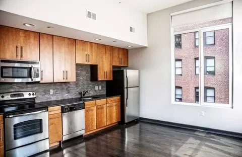 1605 Sansom St #702, Philadelphia, PA 19103