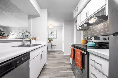 9410 N 31st Ave #1025, Phoenix, AZ 85051