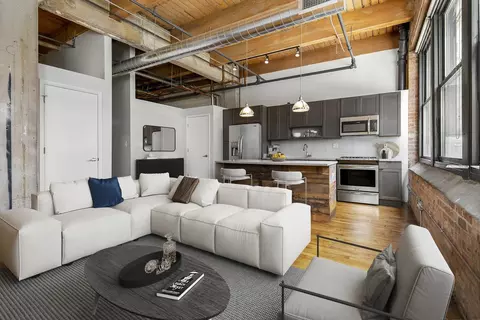 120 N Green St #0301, Chicago, IL 60607