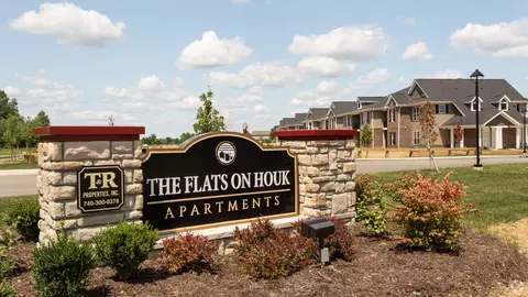 1000 Solomon Sq #032095, Delaware, OH 43015