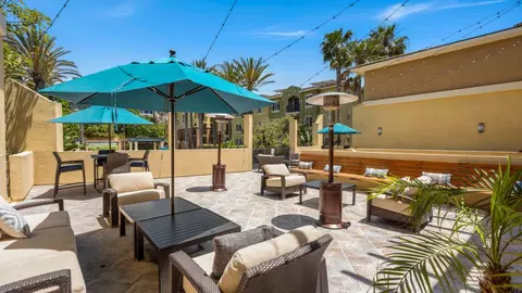 8700 Pershing Dr #4126, Los Angeles, CA 90293