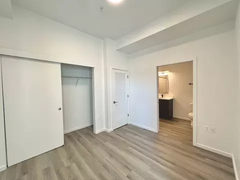725 W Pratt St #511, Baltimore, MD 21201