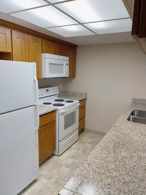 1916 SW Roxbury Ave #14, Portland, OR 97225