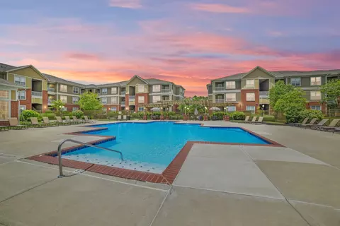 996 Trellises Dr #0606, Florence, KY 41042